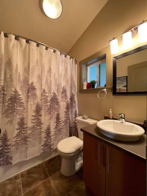Cozy Corner Cottage Port Renfrew Buitenkant foto
